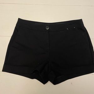 Express mid rise shorts